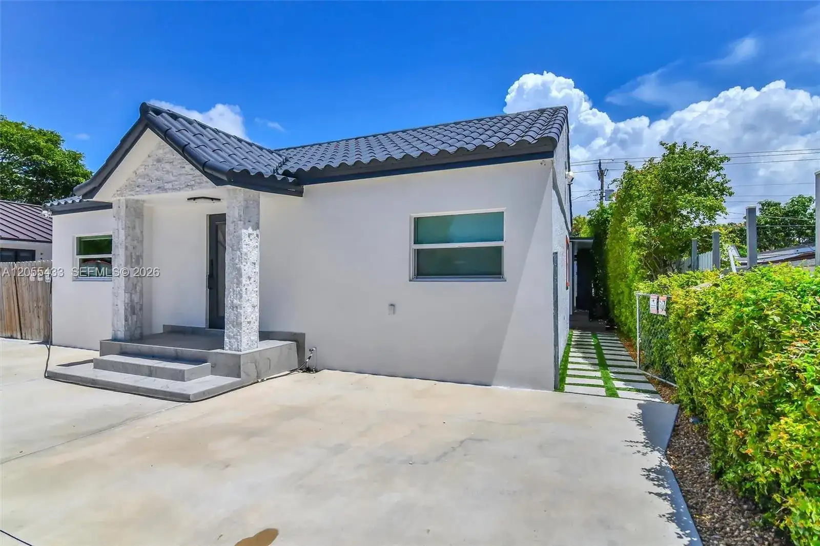 6575 SW 39th Ter, Miami FL 33155 photo 5