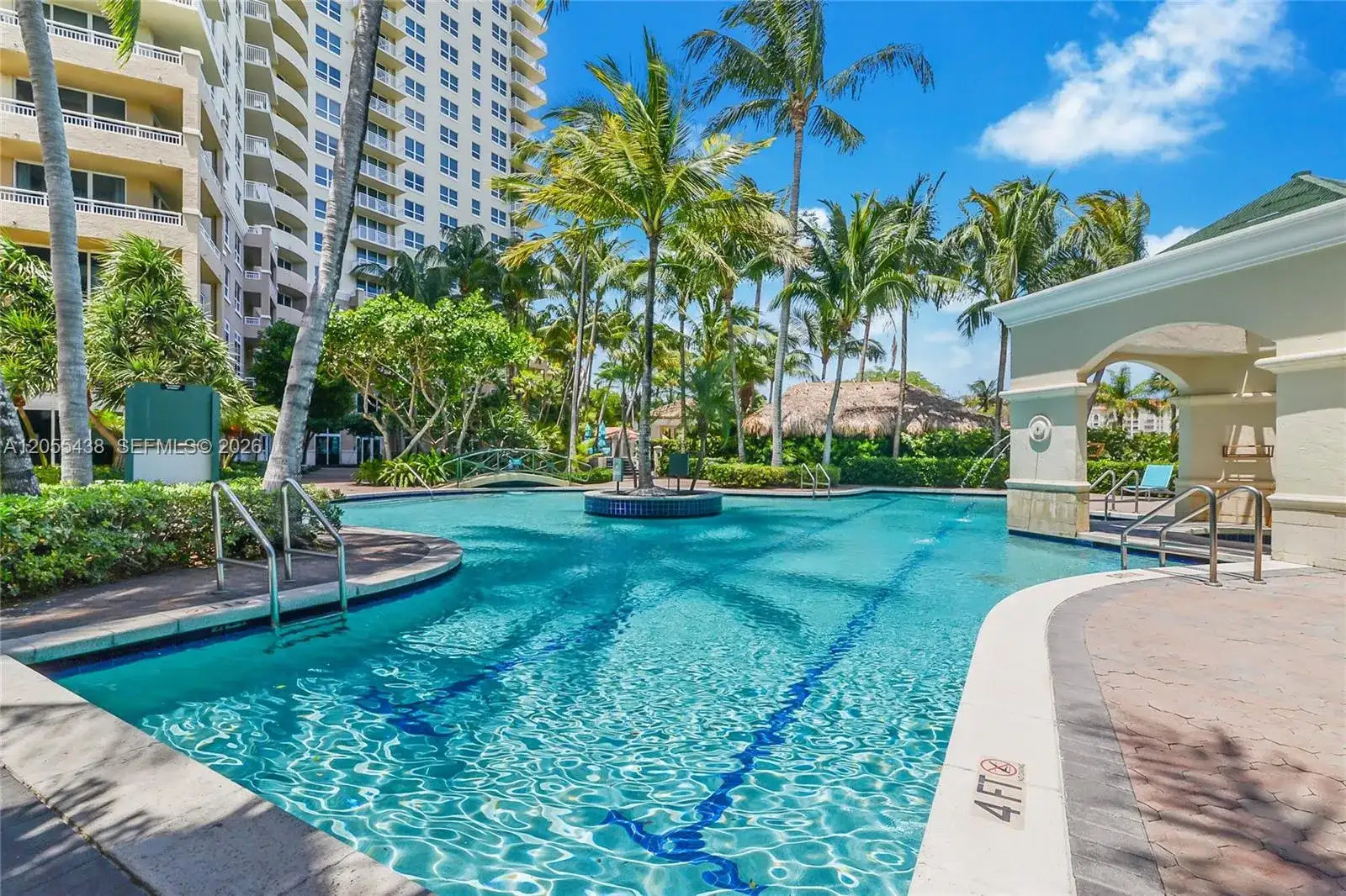 19501 W Country Club Dr # 1705, Aventura FL 33180 photo 2