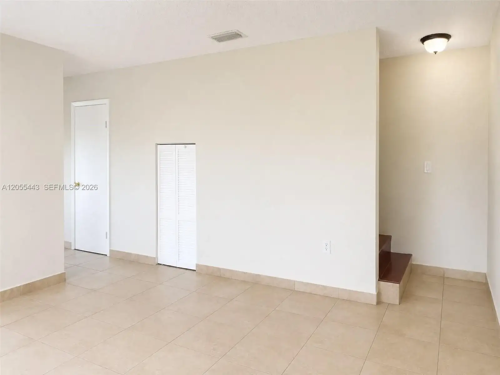 1521 W 42nd Pl # 18, Hialeah FL 33012 photo 4