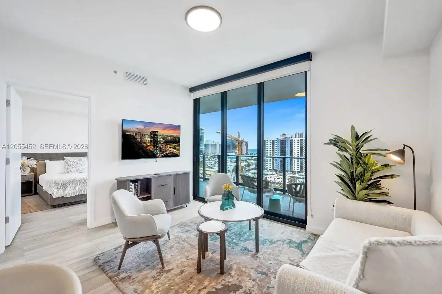 580 72ND # 1004, Miami Beach FL 33141 photo 3