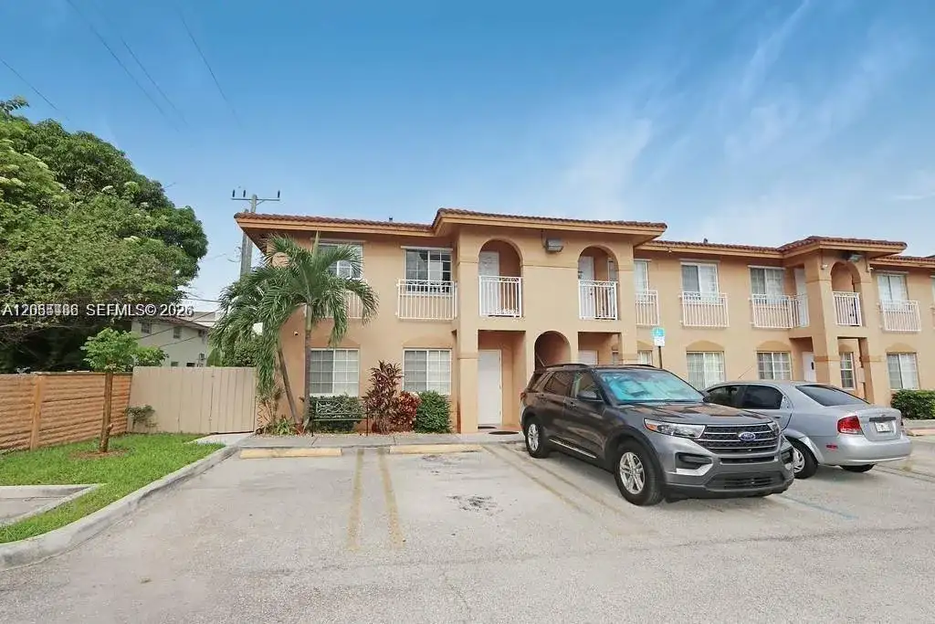 242 E 3rd St # 205, Hialeah FL 33010 photo 3