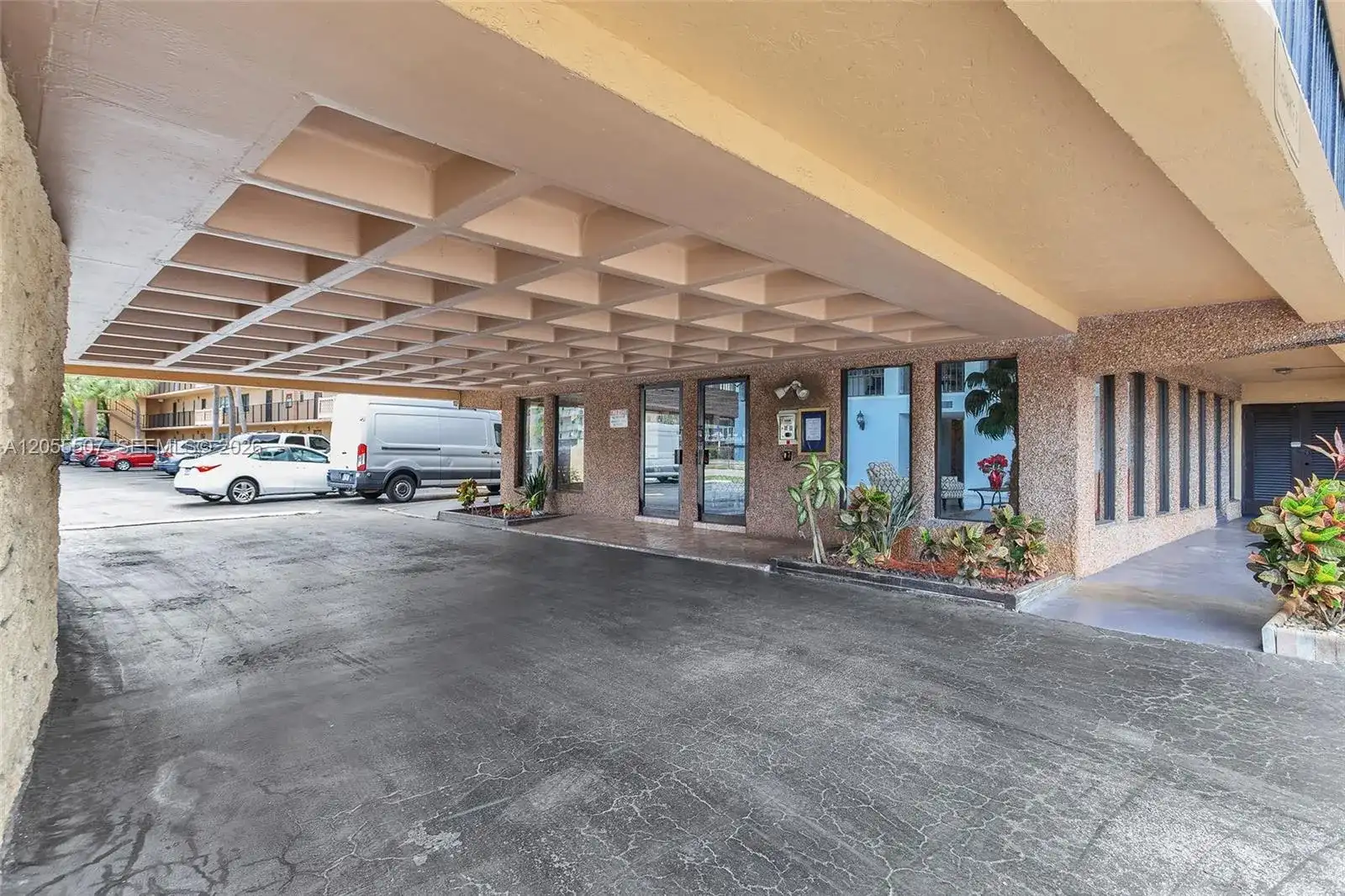 9370 SW 8th St # 222, Boca Raton FL 33428