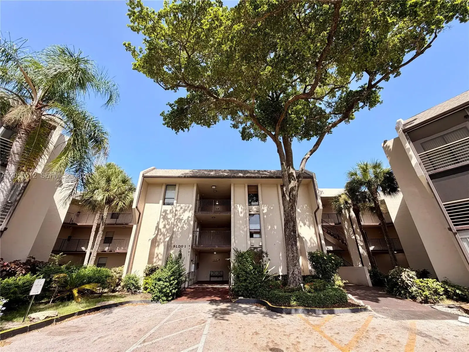 6301 N University Dr # 217, Tamarac FL 33321 photo 2
