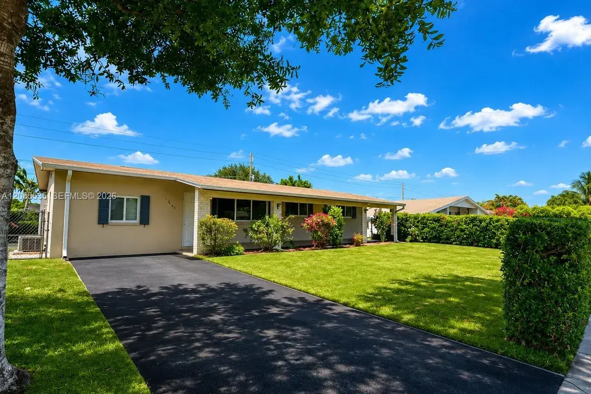 3171 SW 23rd St, Fort Lauderdale FL 33312
