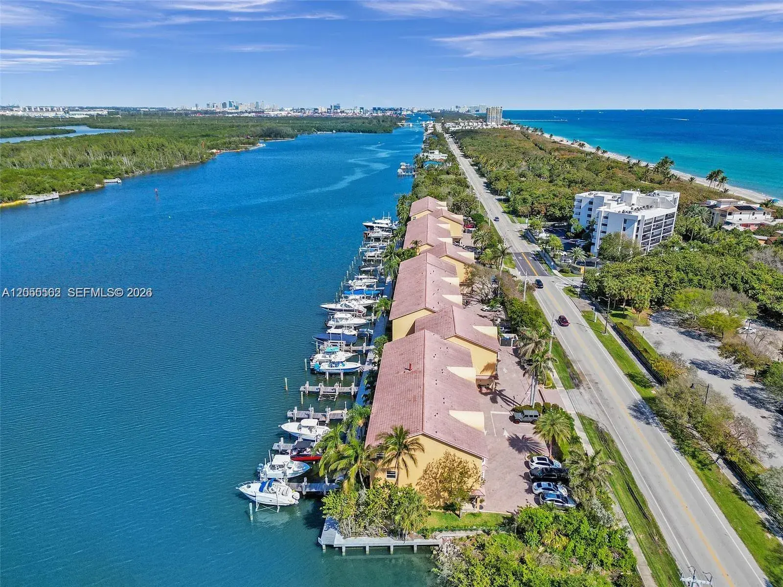 4234 N Ocean Dr, Hollywood FL 33019