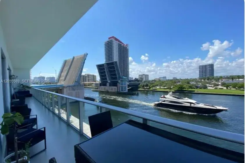4010 S Ocean Dr # R304, Hollywood FL 33019