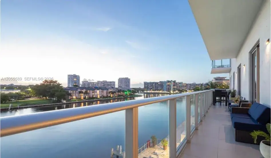 4010 S Ocean Dr # R304, Hollywood FL 33019