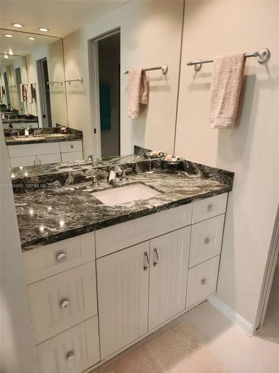 5460 N Ocean Dr # 4B, Singer Island FL 33404 photo 3