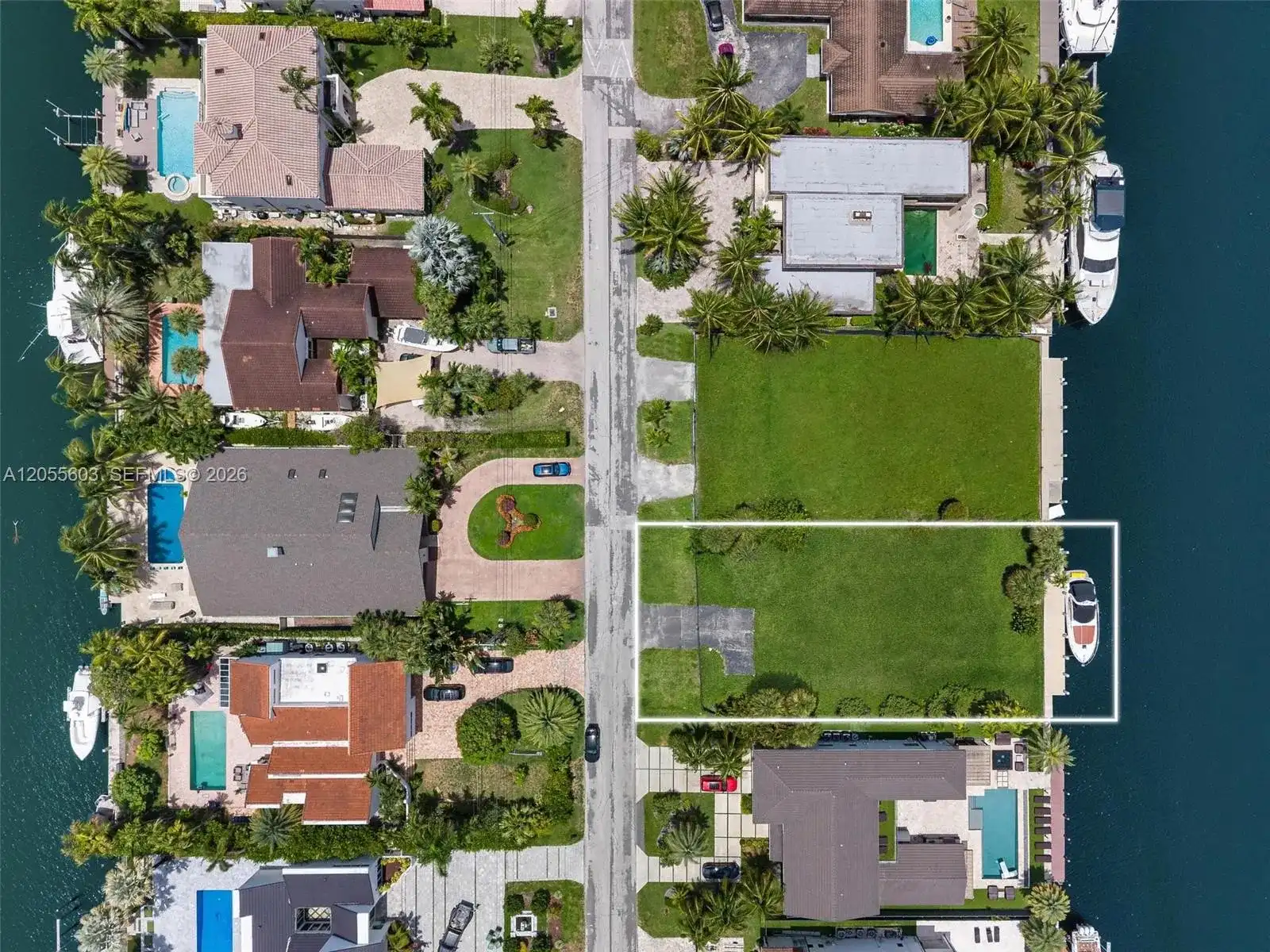 460 Holiday Dr, Hallandale Beach FL 33009