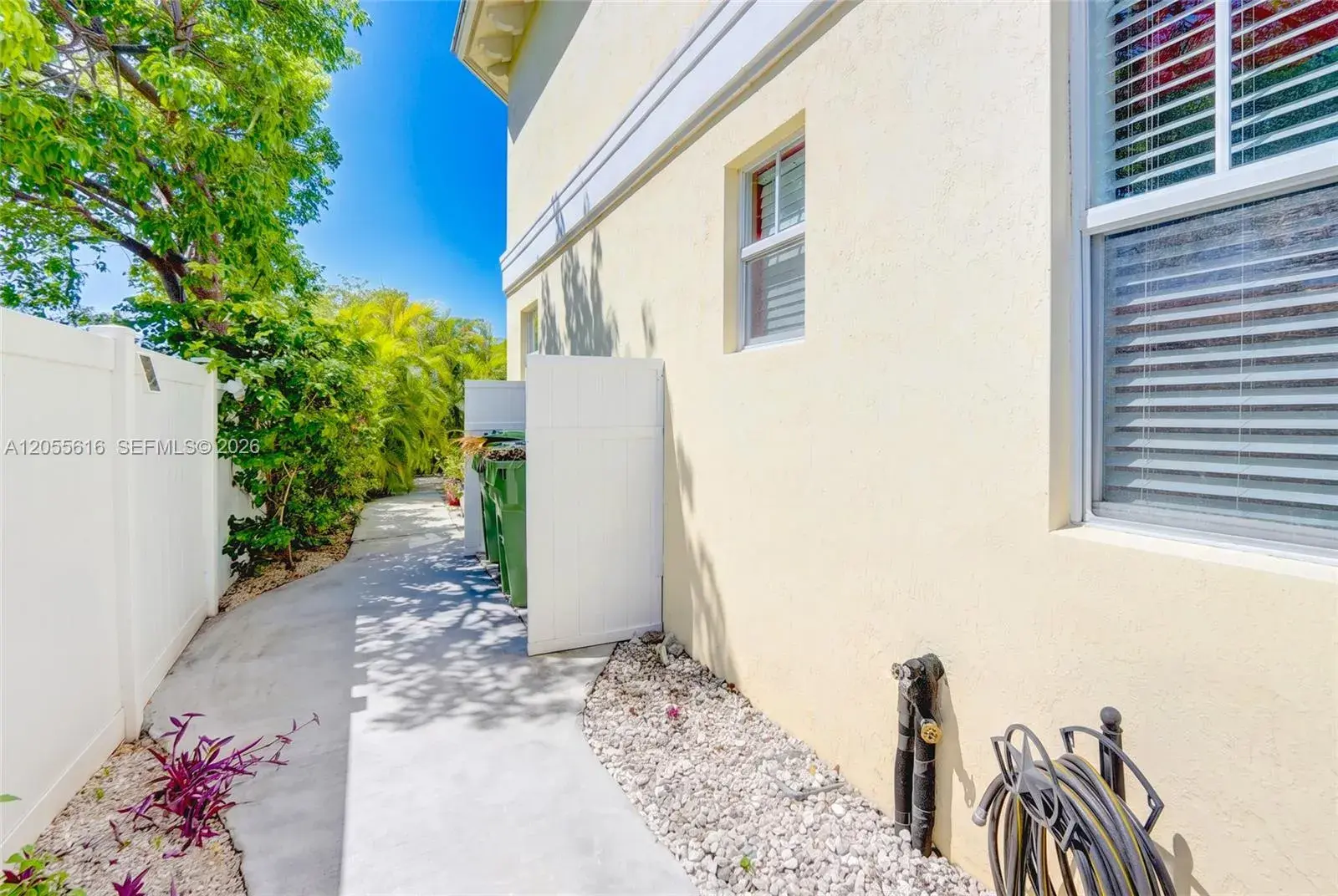 840 NE 14th Pl, Fort Lauderdale FL 33304