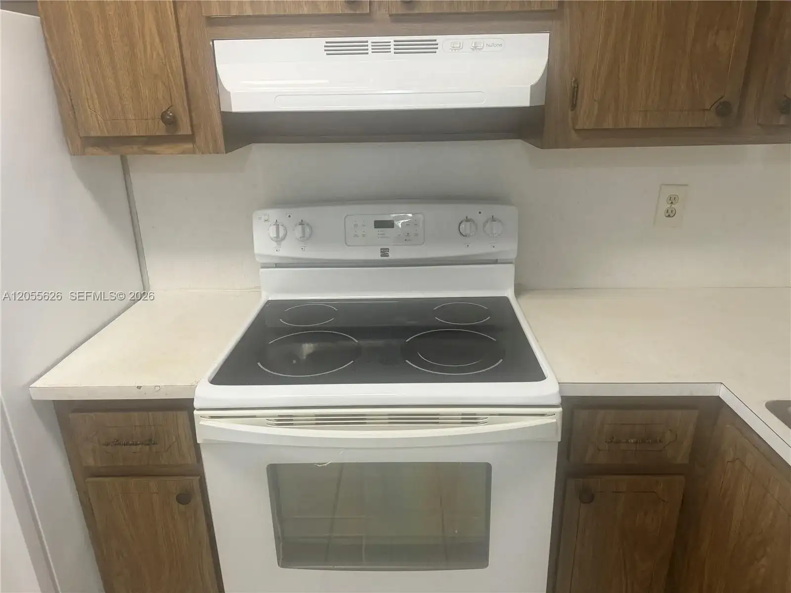 8135 Sunrise Lakes Blvd # 309, Sunrise FL 33322 photo 5