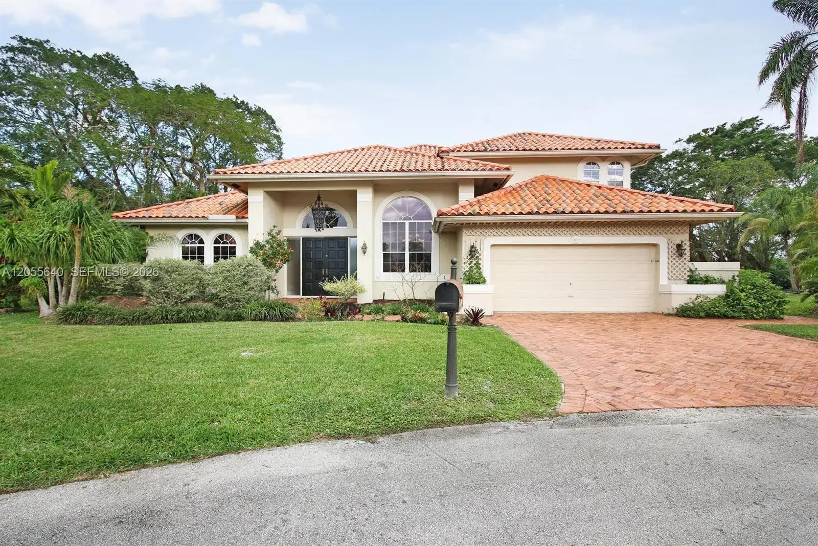 7820 NW 83rd St, Tamarac FL 33321 photo 2