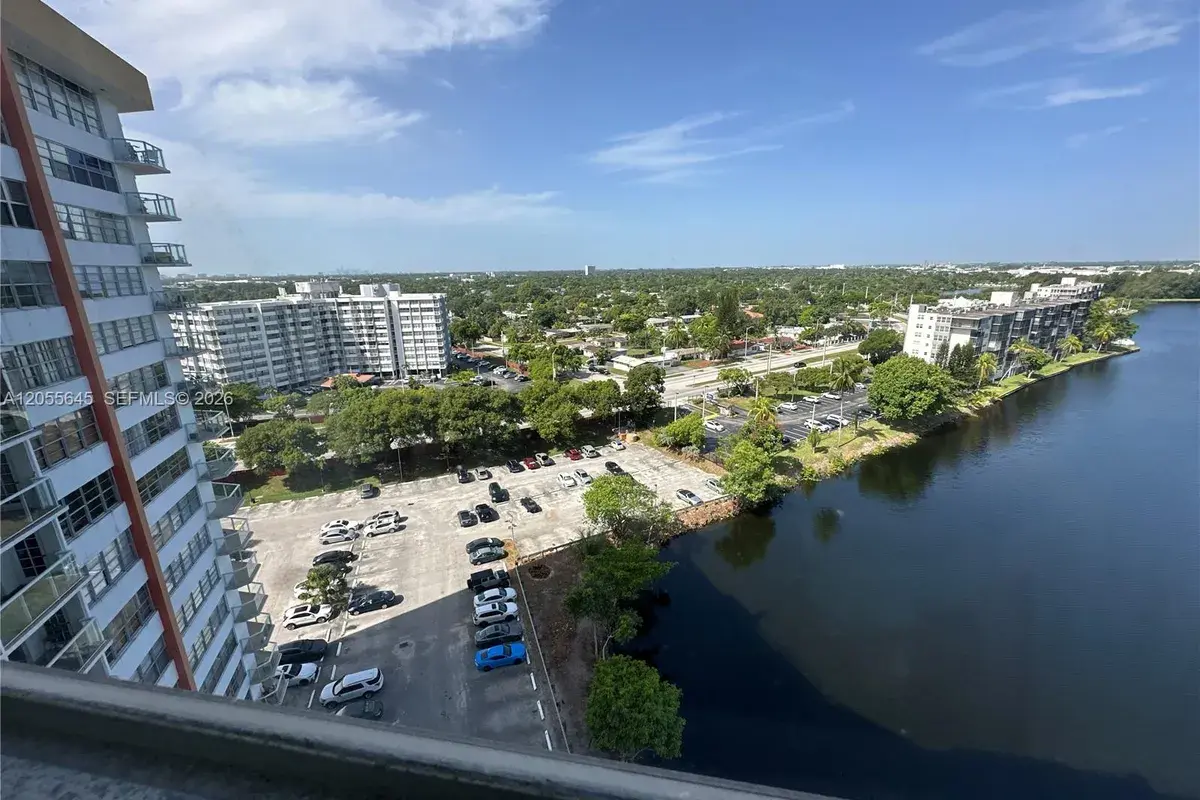 1301 NE Miami Gardens Dr # 1403W, Miami FL 33179