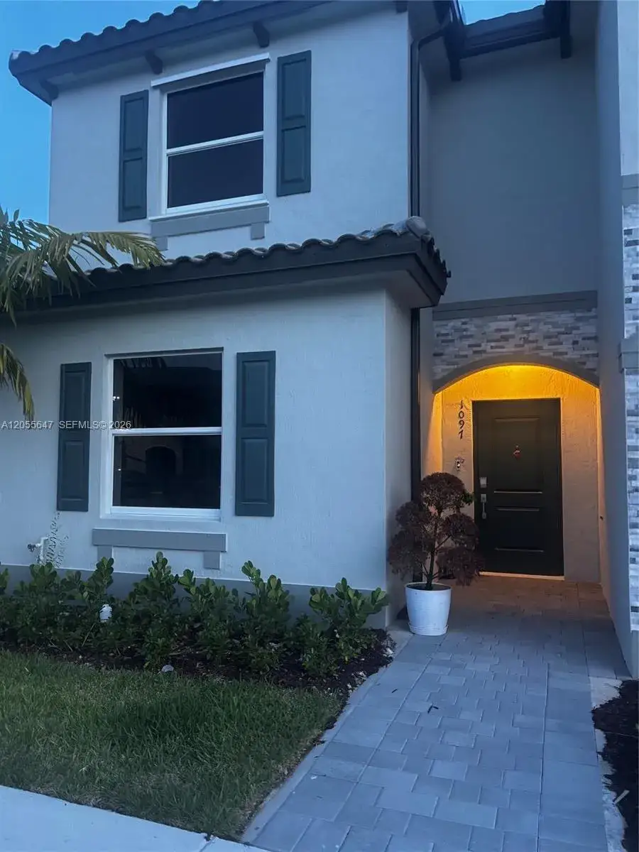 1097 SE 2nd Ter, Florida City FL 33034