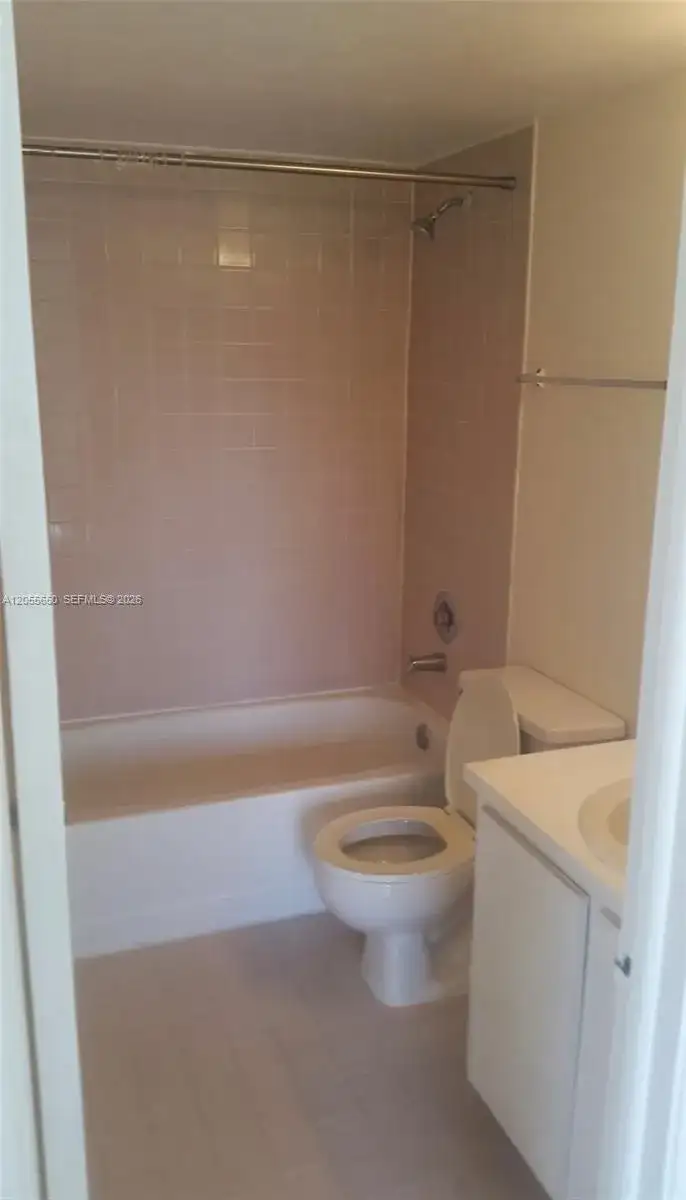 8260 SW 210th St # 309, Cutler Bay FL 33189 photo 5