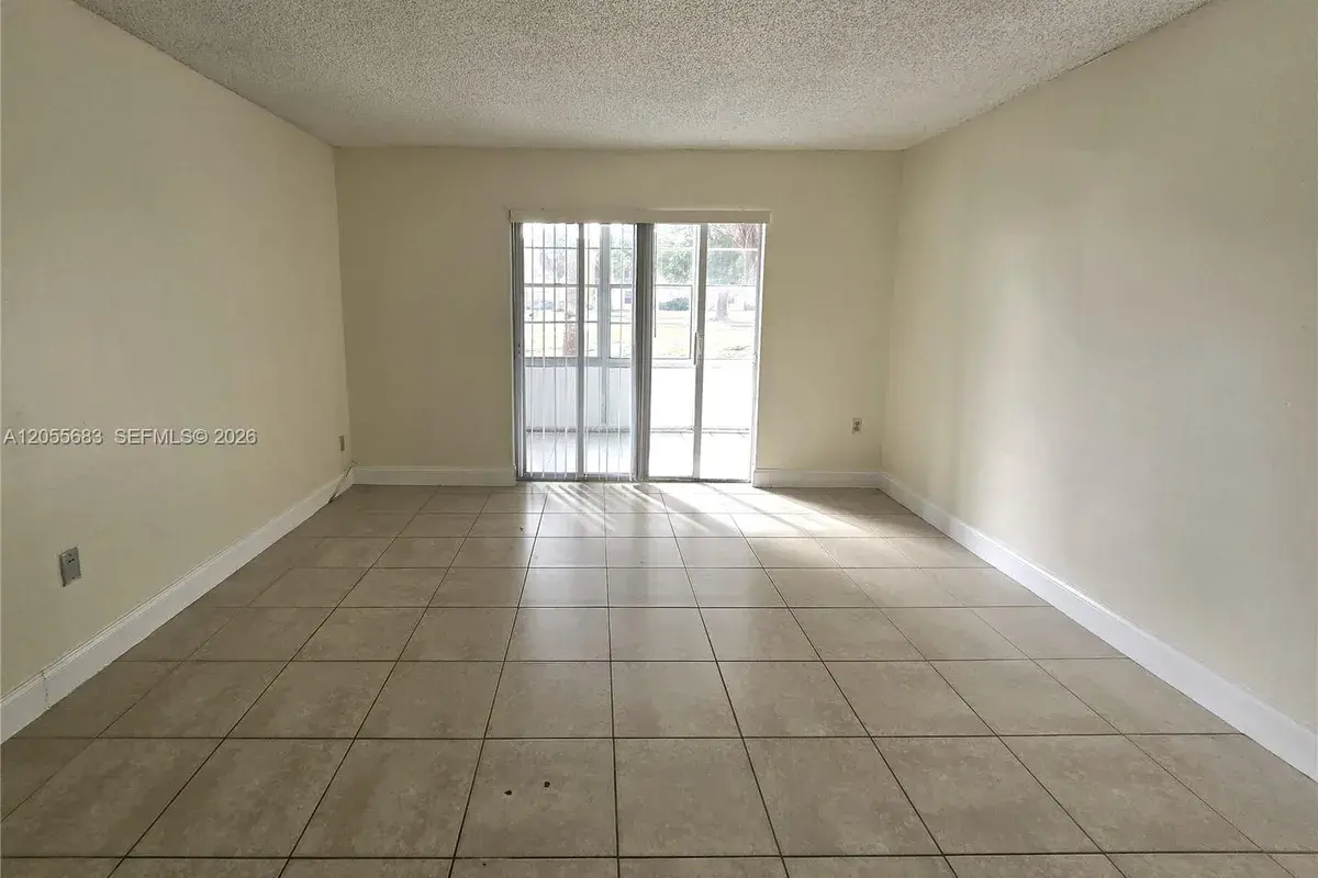4334 NW 9th Ave # 1B, Deerfield Beach FL 33064