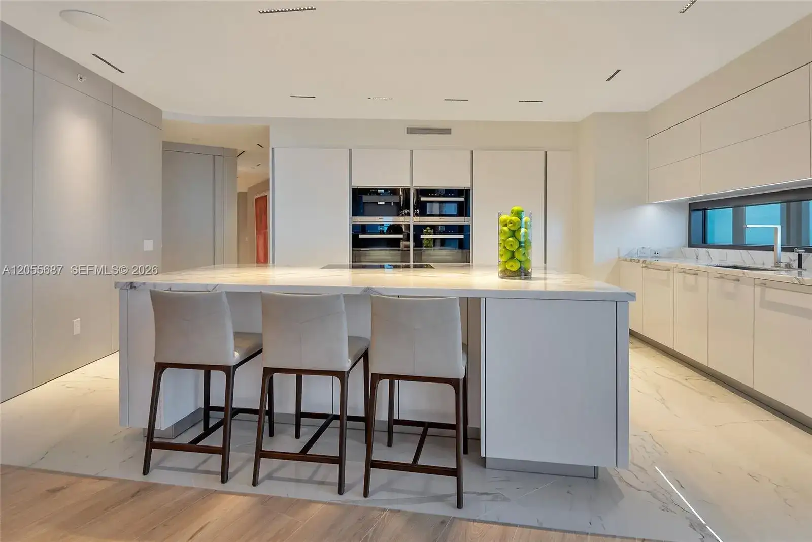 18555 Collins Ave # 4705, Sunny Isles Beach FL 33160 photo 4
