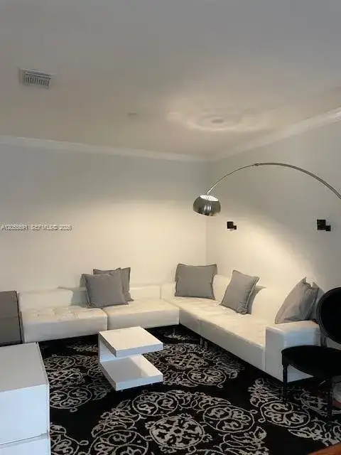10731 NW 74th Ter, Doral FL 33178 photo 5