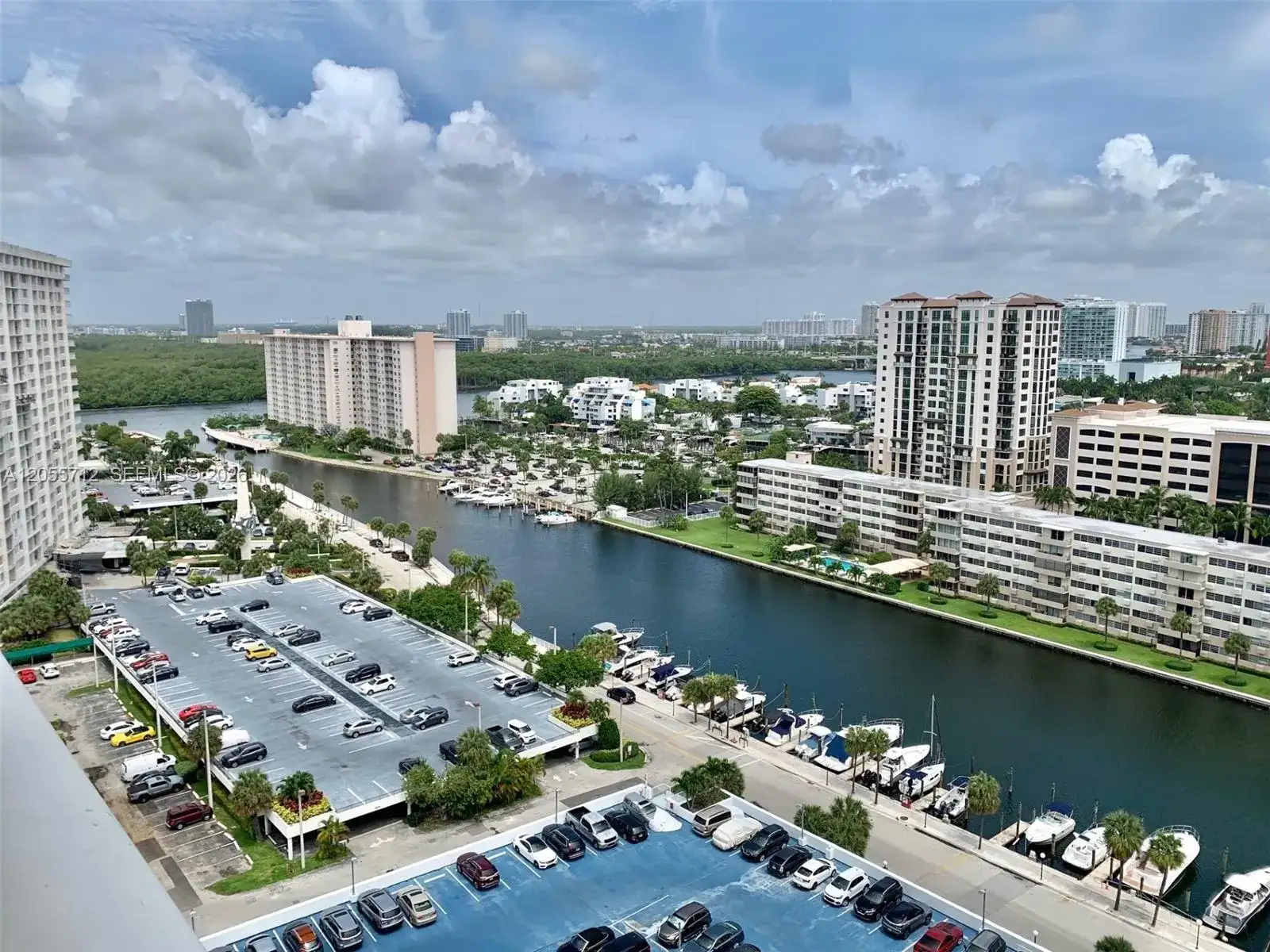 100 Bayview Dr # 1930, Sunny Isles Beach FL 33160 photo 4