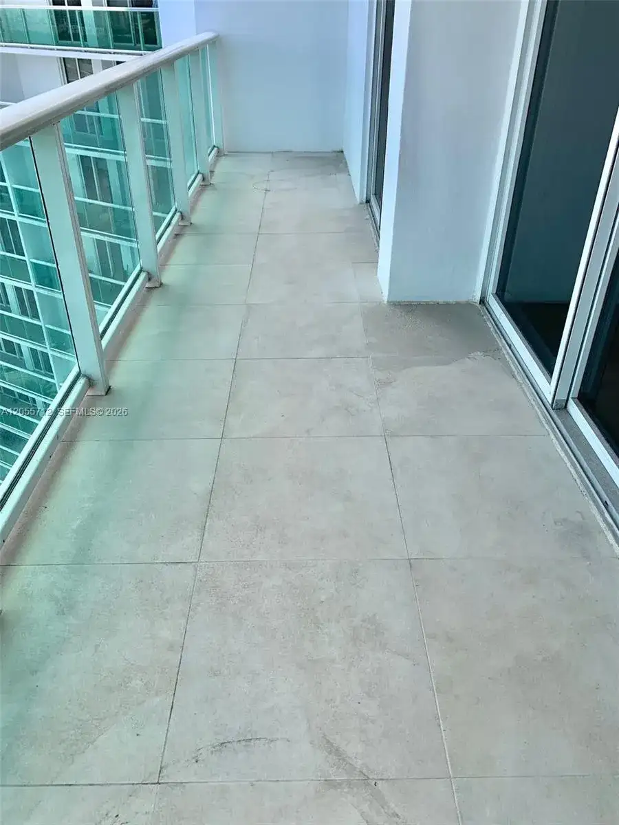 100 Bayview Dr # 1930, Sunny Isles Beach FL 33160 photo 5