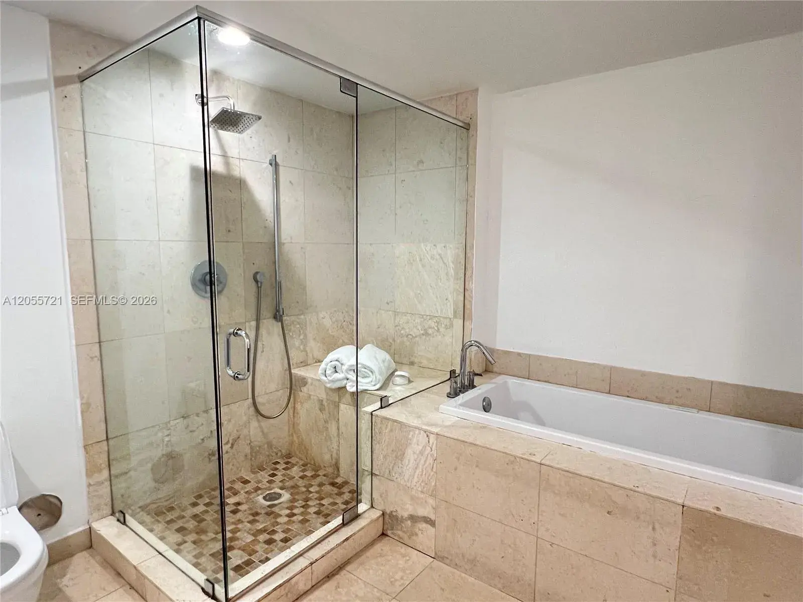 495 Brickell Ave, Miami FL 33131