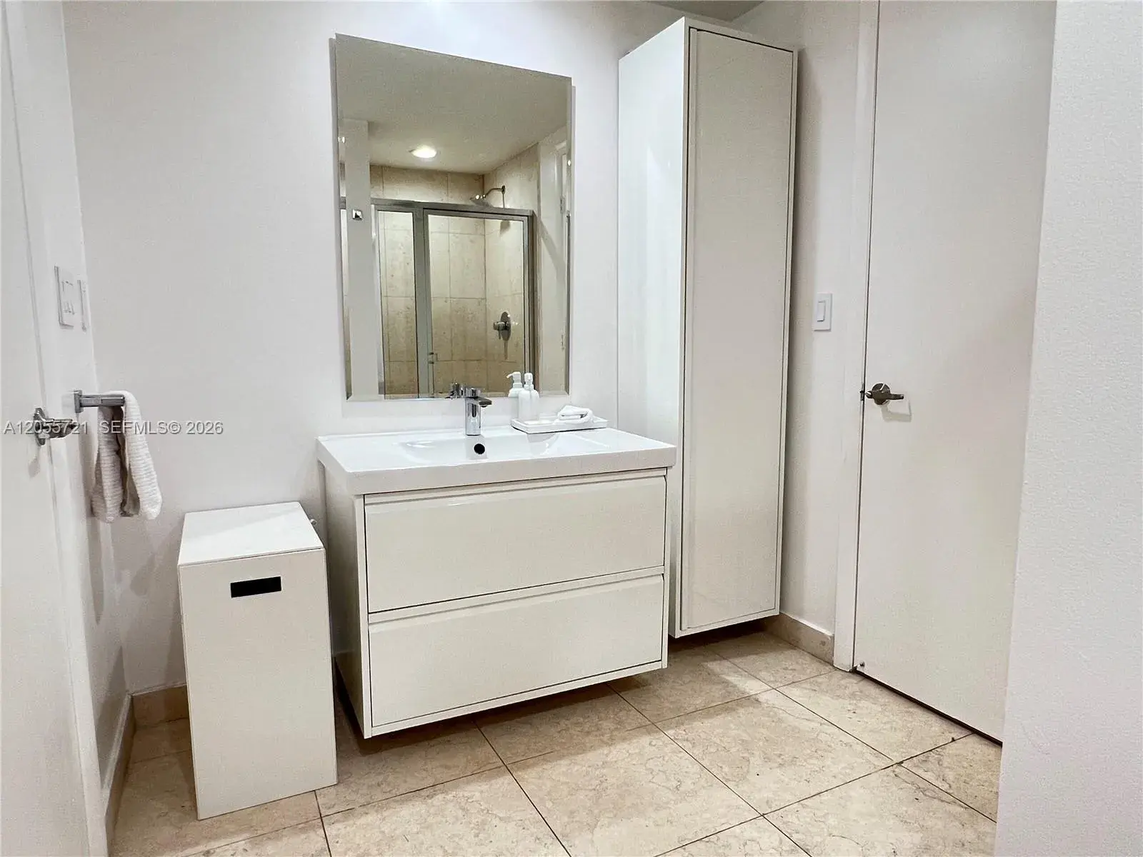 495 Brickell Ave, Miami FL 33131