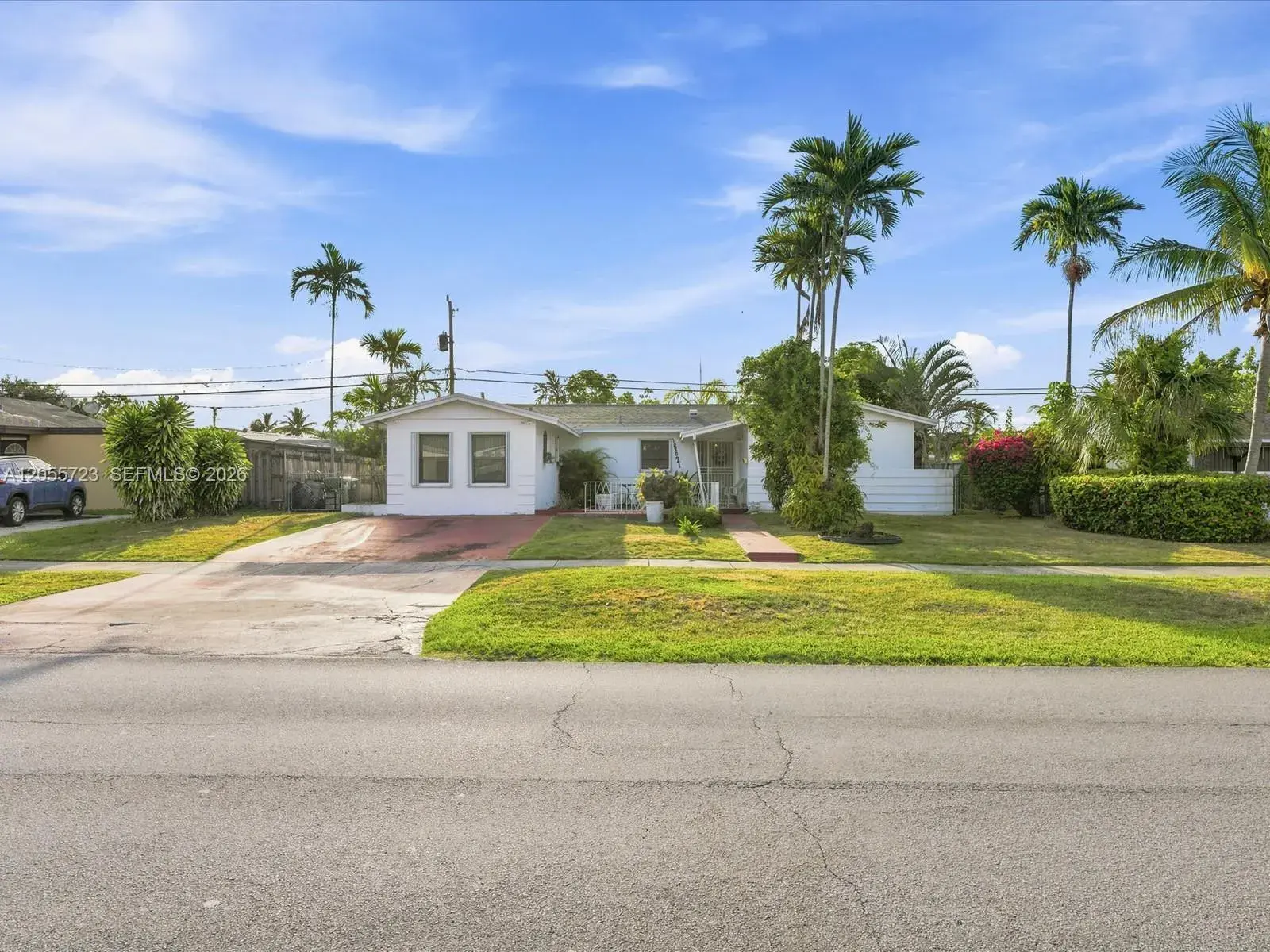 16621 SW 102nd Ave, Miami FL 33157