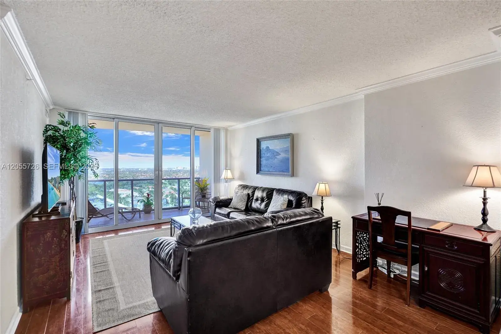 2501 S Ocean Dr, Hollywood FL 33019