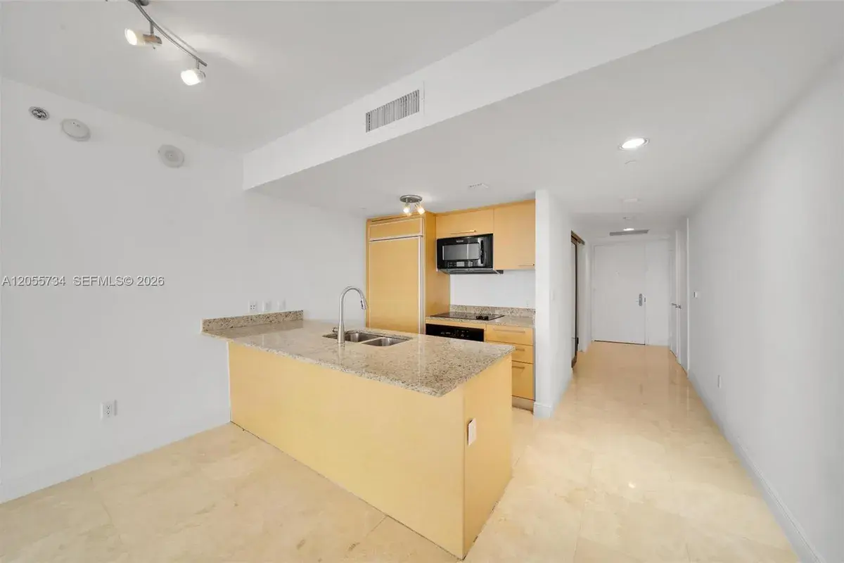 1800 S Ocean Dr # 1809, Hallandale Beach FL 33009