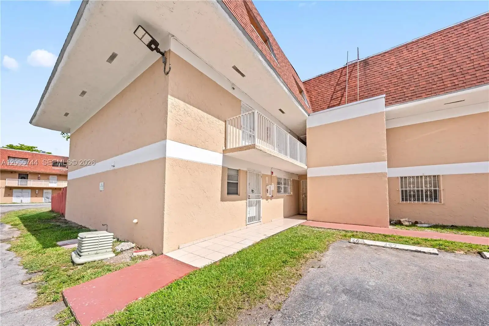 260 NW 107th Ave # 110, Miami FL 33172 photo 2