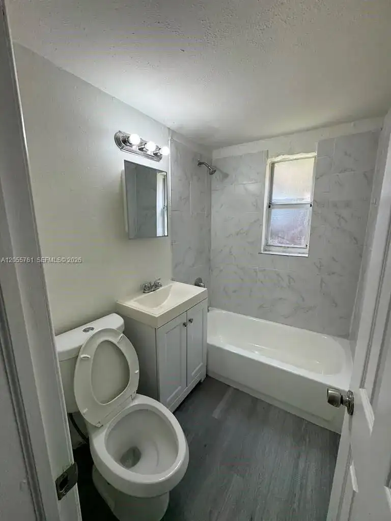 3669 Thomas Ave # 6, Miami FL 33133 photo 3