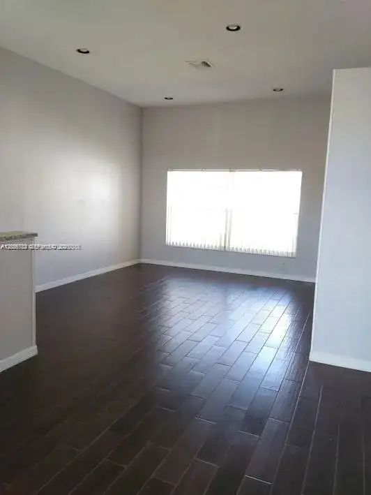 18281 NW 19th St, Pembroke Pines FL 33029 photo 4