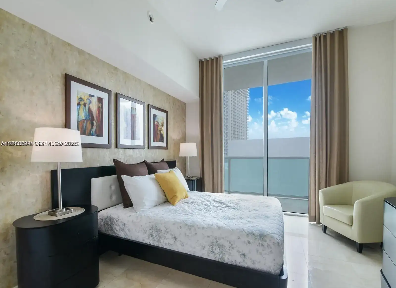 150 Sunny Isles Blvd # 1801, Sunny Isles Beach FL 33160 photo 3