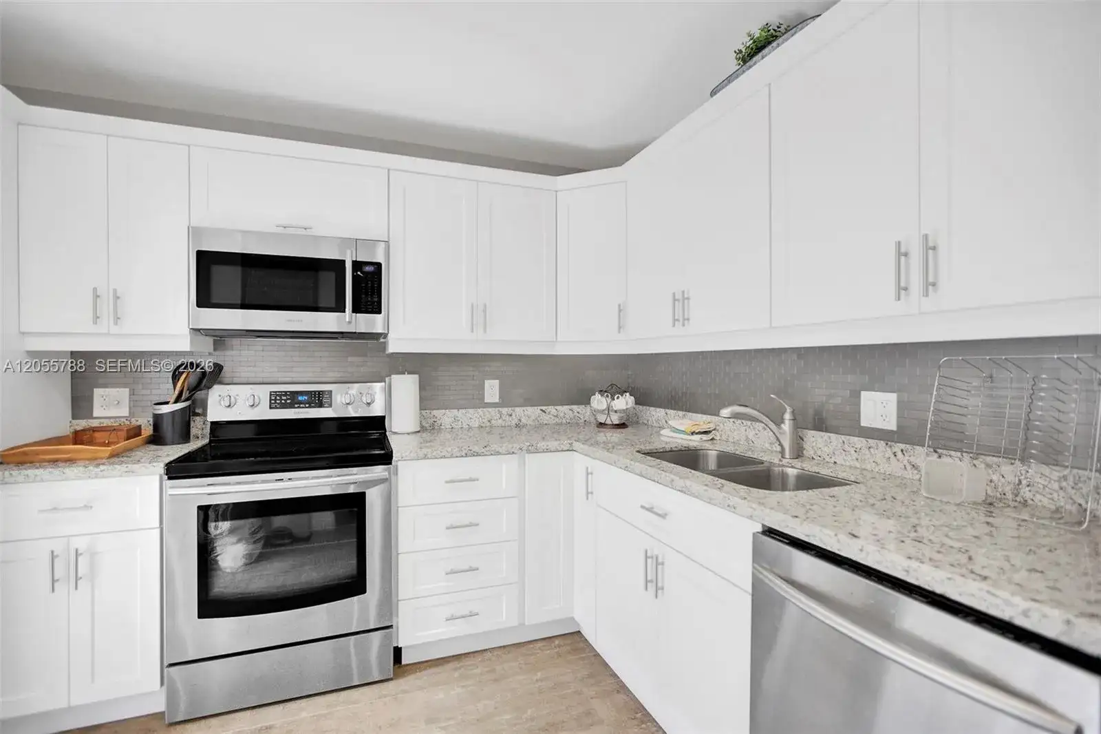 12471 NW 3 St # D2, Plantation FL 33325 photo 5