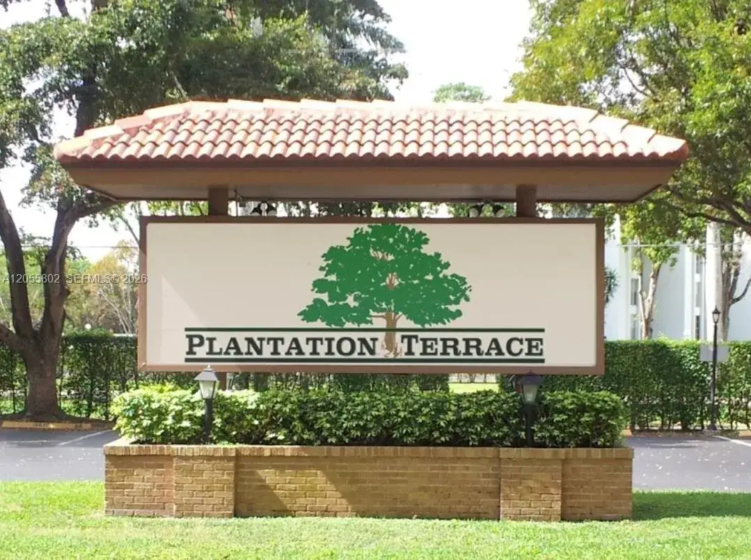 6731 Cypress Rd # 301, Plantation FL 33317