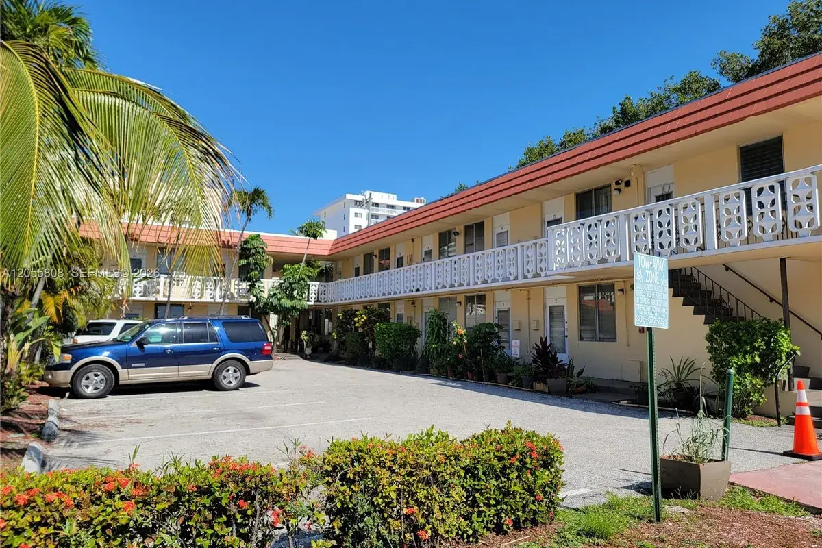 441 Collins Ave # 10, Miami Beach FL 33139