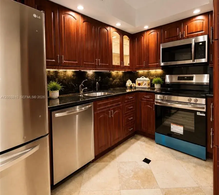 1985 S Ocean Dr # 20A, Hallandale Beach FL 33009