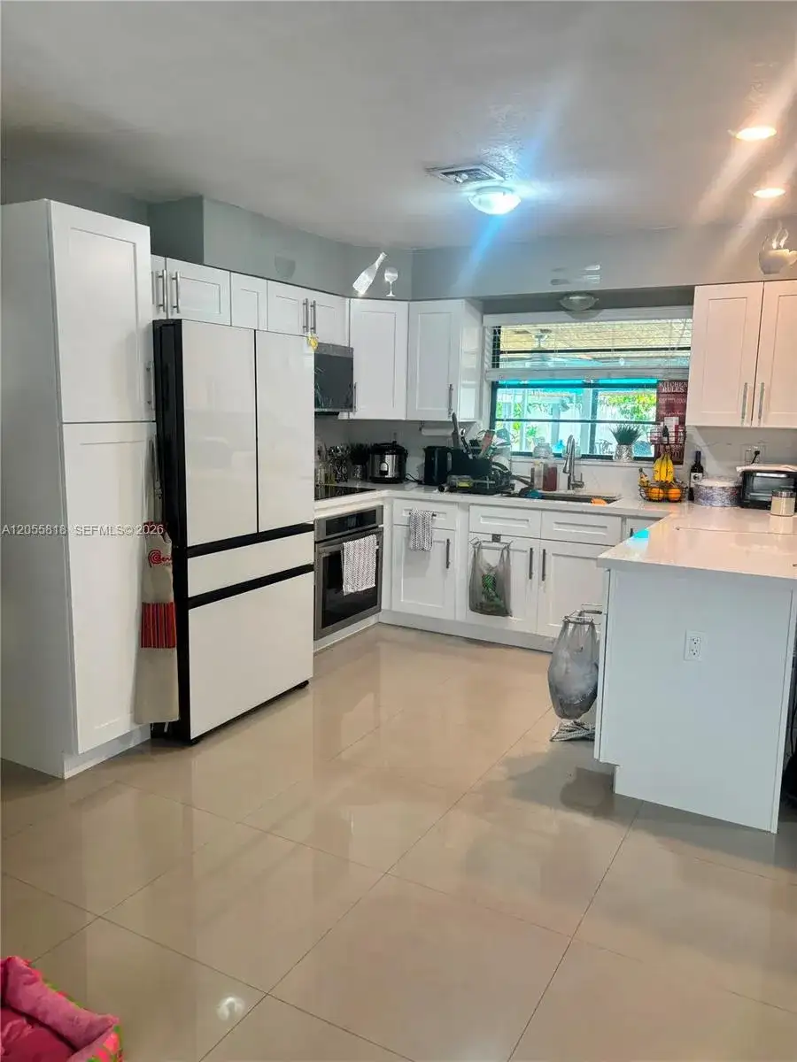 1892 NW 8th Ter, Homestead FL 33030 photo 2