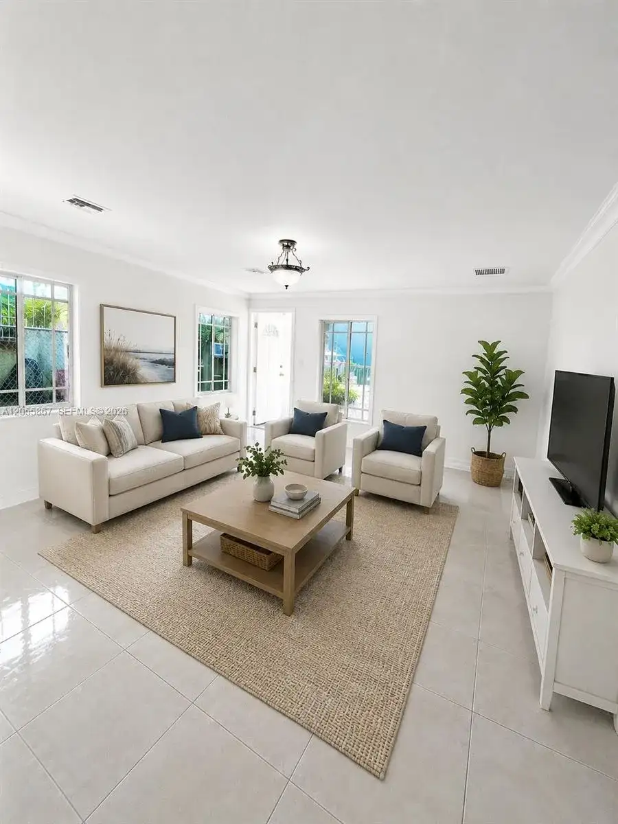 7529 NW 1st Ave, Miami FL 33150 photo 2