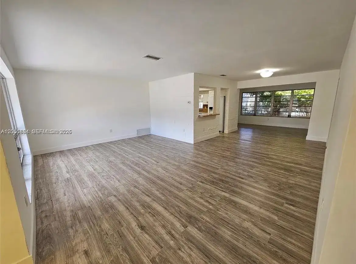 7251 Harbour # 0, Miramar FL 33023 photo 2