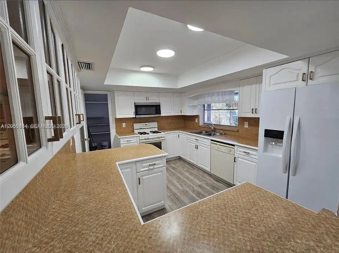 7251 Harbour # 0, Miramar FL 33023 photo 5