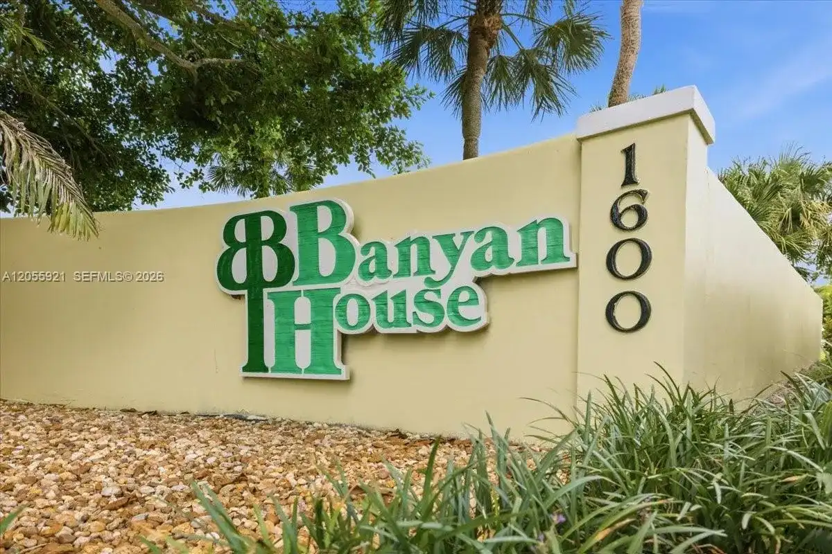 1600 SE Saint Lucie Blvd # 110, Stuart FL 34996