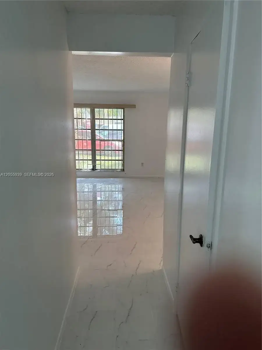 9270 Fontainebleau Blvd # 104, Miami FL 33172 photo 3