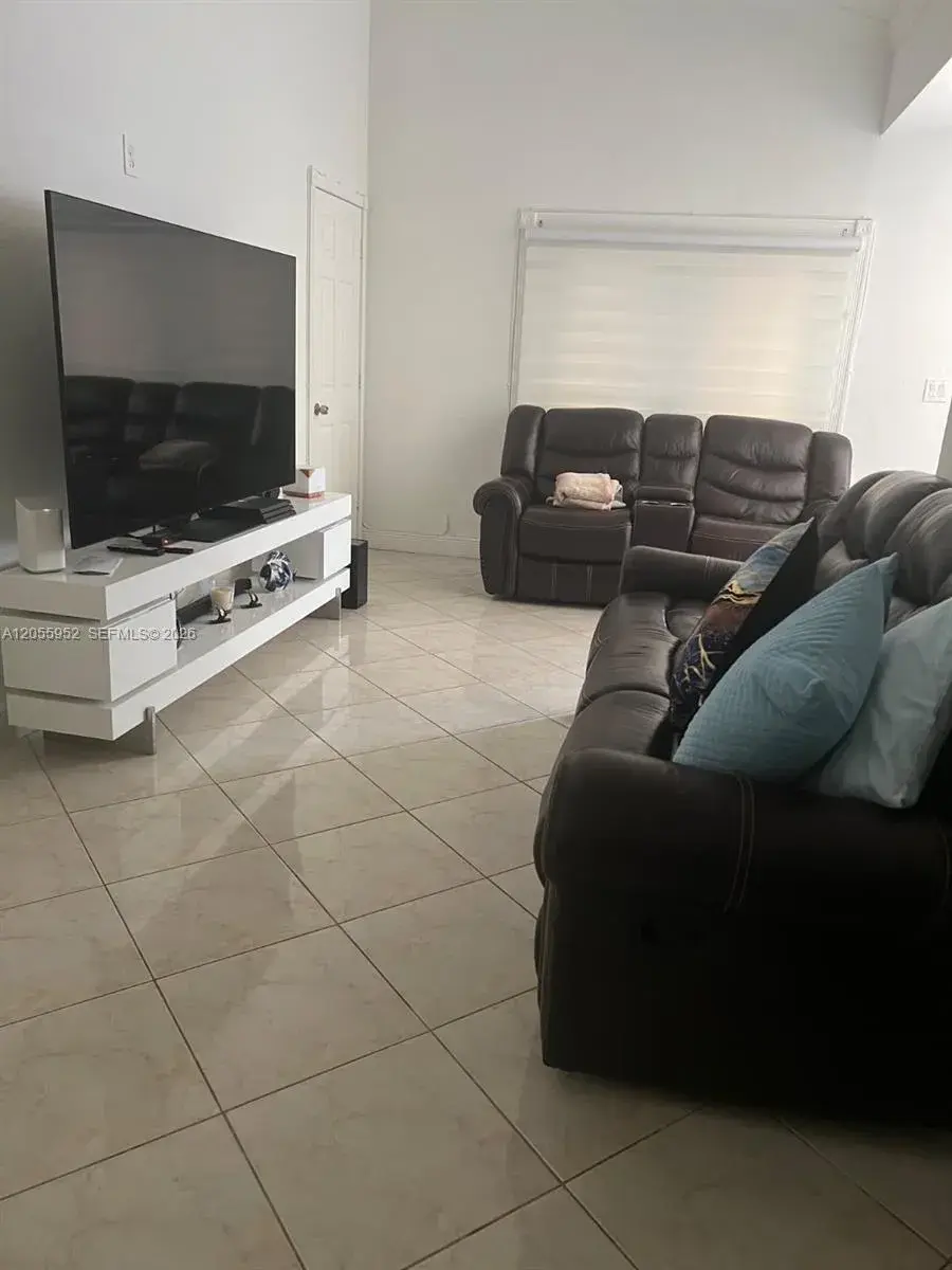 6227 SW 132nd Pl, Miami FL 33183