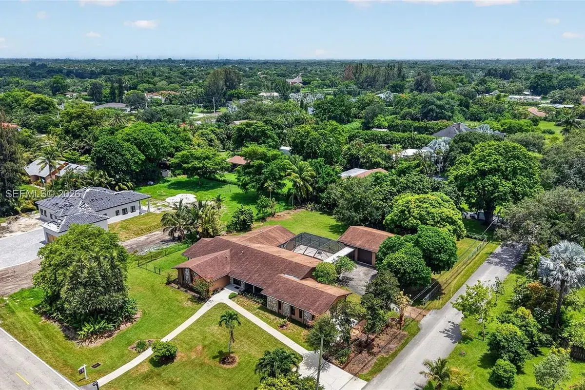 13680 SW 26th St, Davie FL 33325