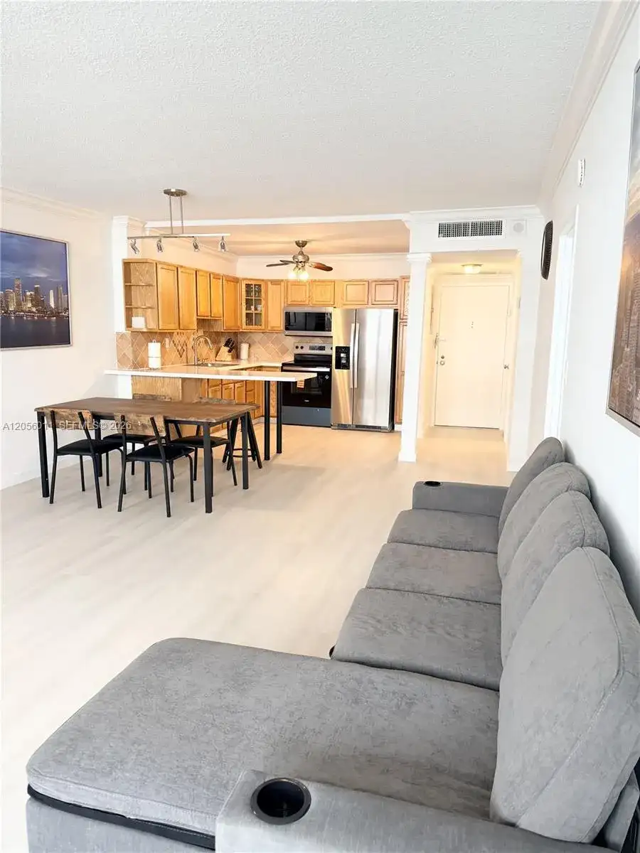 3725 S Ocean Dr # 521, Hollywood FL 33019 photo 4