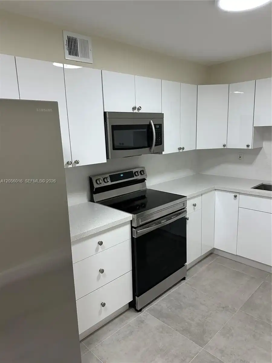 10090 NW 80th Ct # 1421, Hialeah Gardens FL 33016