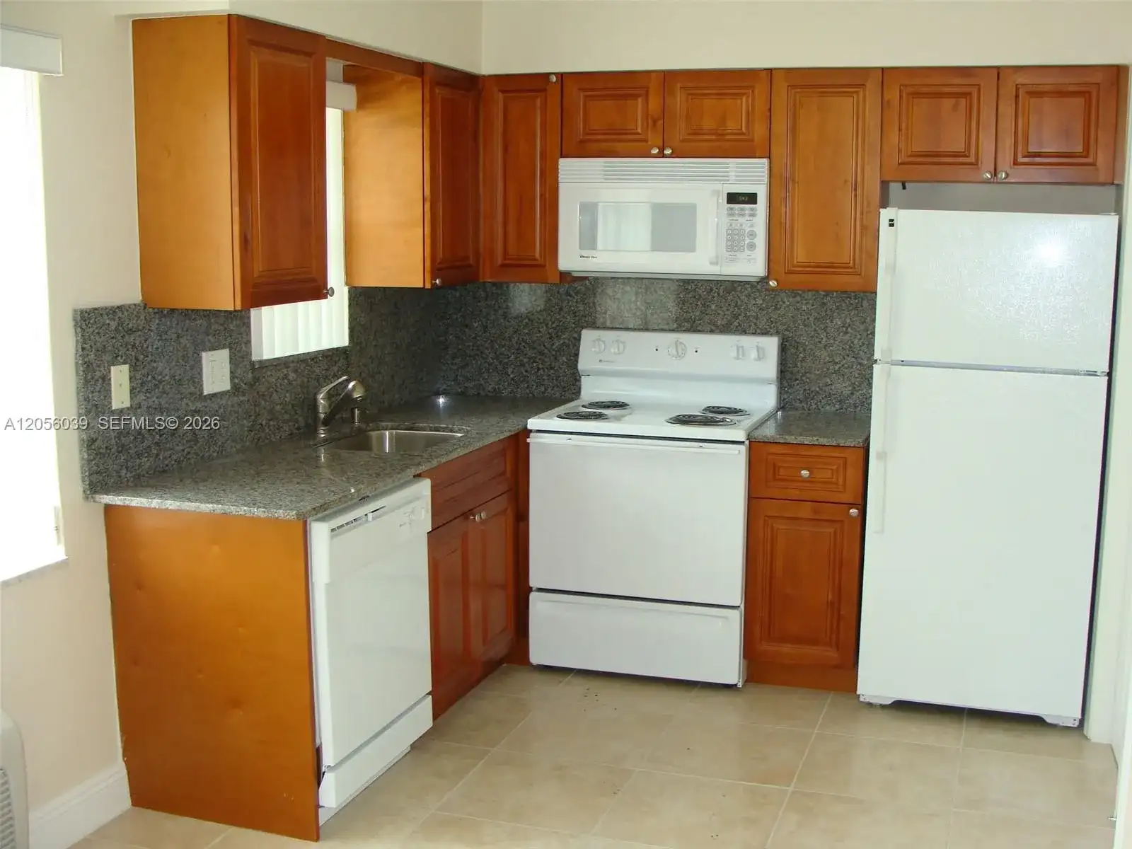 3624 Jackson St # 21, Hollywood FL 33021 photo 4