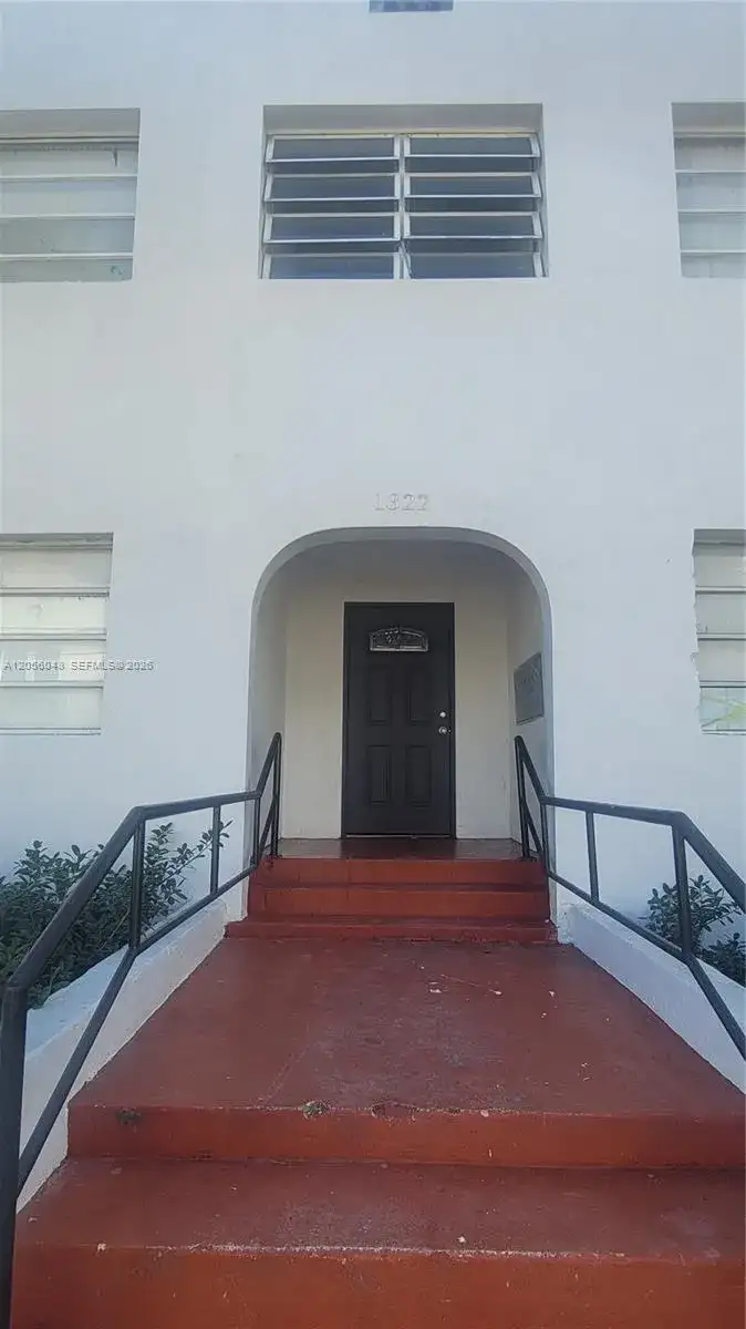 1322 SW 7th St # 6, Miami FL 33135 photo 2