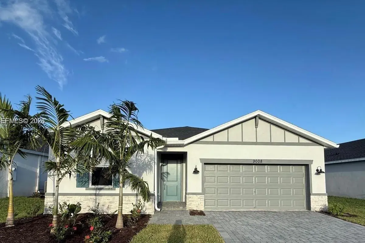 9008 Dahlia Cir, Port St. Lucie FL 34986